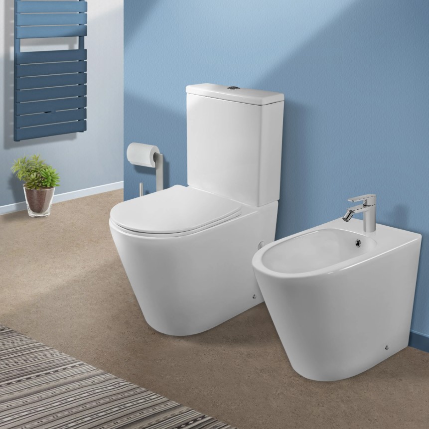 Sanitari monoblocco bianco lucido con coprivaso soft close Laik tondo