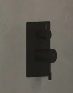 Miscelatore doccia incasso con deviatore carbon, Yard by Vanita Docce